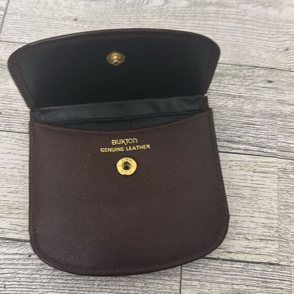 Buxton Vintage Brown Leather Bifold Wallet - Picture 4 of 12